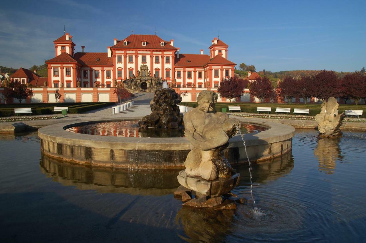 Prostorny 3 Pokojovy Apartman S Dvema Terasami Прага Экстерьер фото
